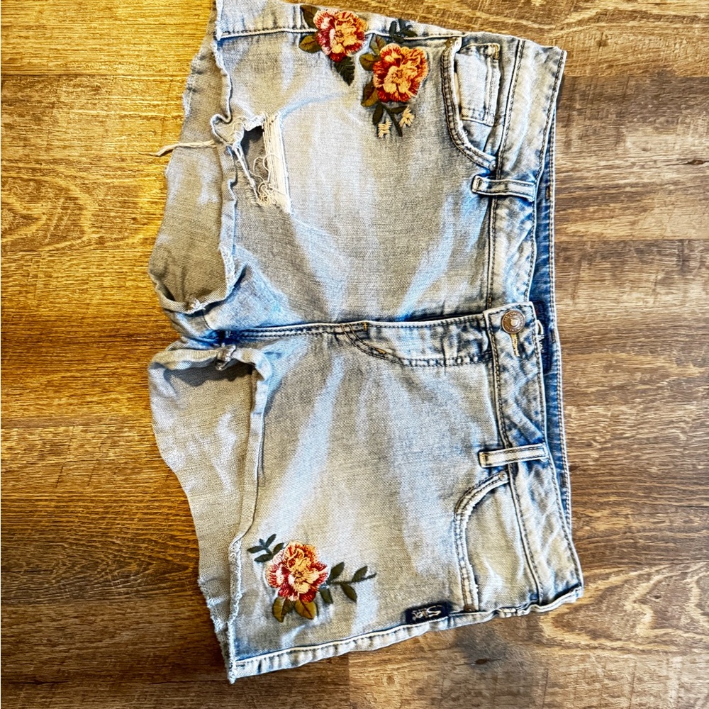 Floral Embroidered Denim Shorts